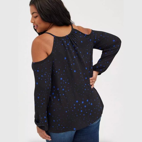 Torrid - Black & Bue Stars - Georgette Cold Shoulder Blouse - Picture 2 of 8